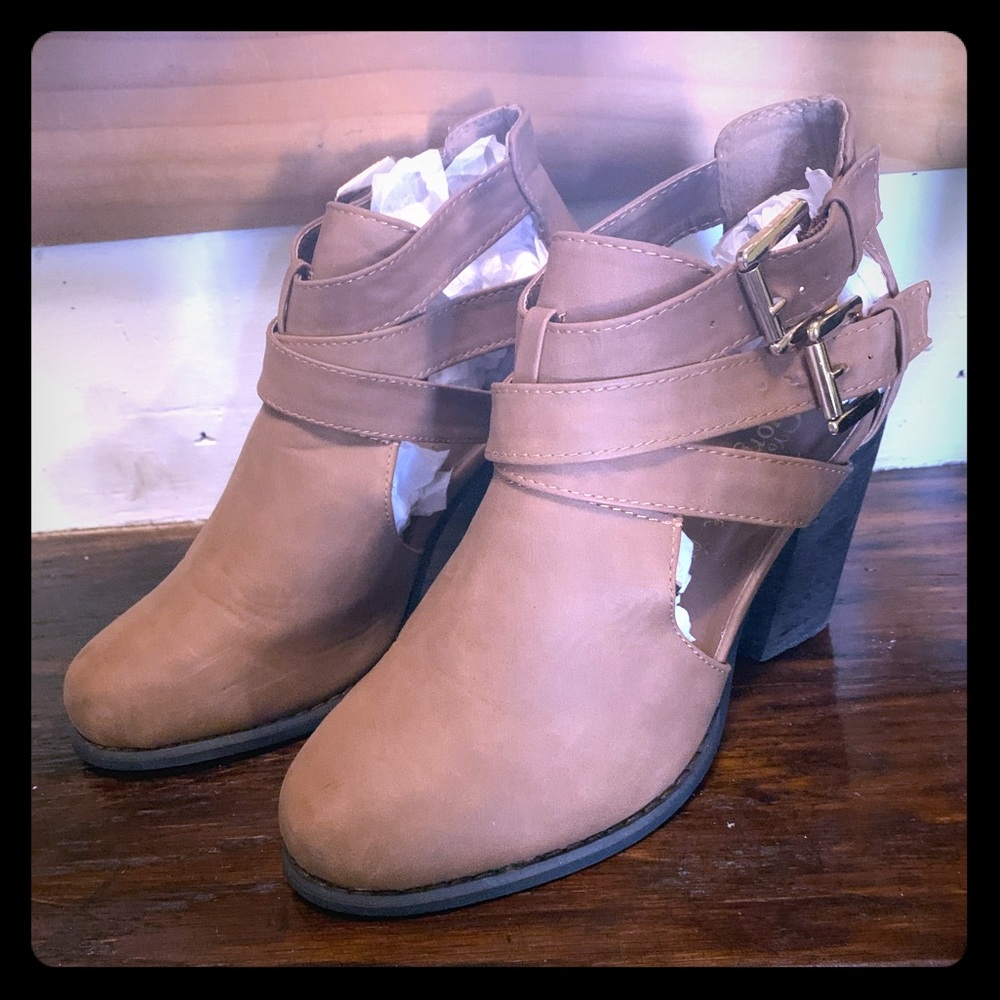 Boots brown